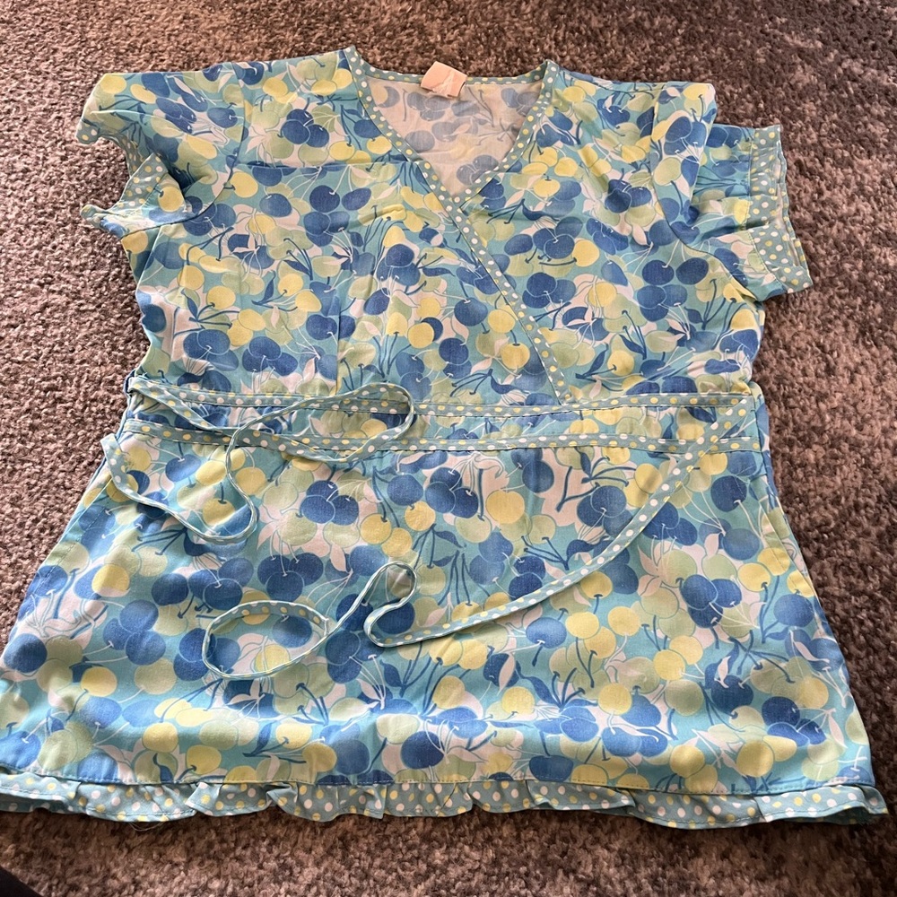 Multi colored scrub top